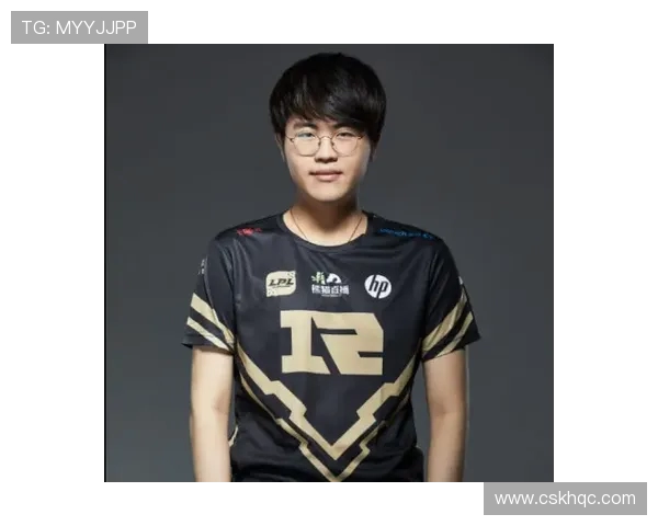 RNG战队实力蜕变引发热议英雄联盟赛场新格局探讨