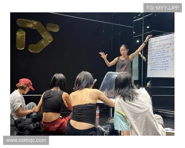 南京街舞队运营体系探秘：街舞战术与团队协作的完美结合