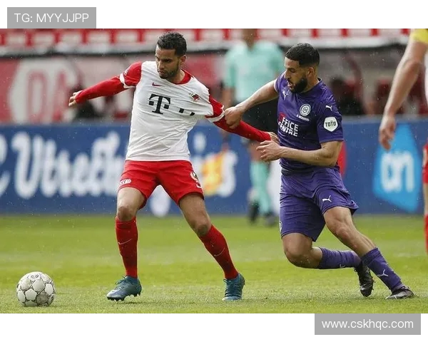 埃因霍温主场迎战托特纳姆热血对决引发球迷期待