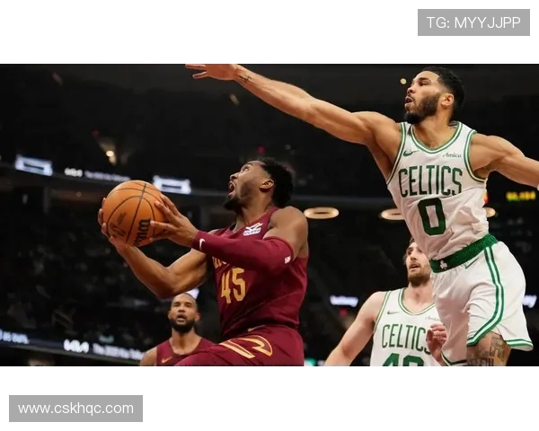 快船队与太阳的激烈对决展现篮球魅力与团队精神的巅峰时刻