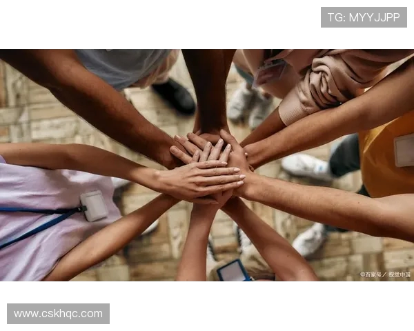 阿克灵与布莱的激烈对决揭示足球战术与团队协作的精彩瞬间 阿克灵与布莱的激烈对决揭示足球战术与团队协作的精彩瞬间