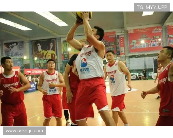 麦迪与基德的巅峰对决：篮球历史上的传奇之战与辉煌瞬间回顾