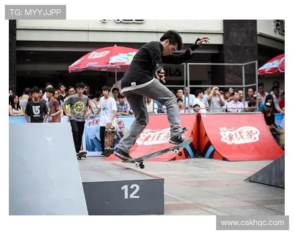 深圳滑板队在全国滑板状态排行榜中荣获第七名展现实力与潜力 深圳滑板队在全国滑板状态排行榜中荣获第七名展现实力与潜力